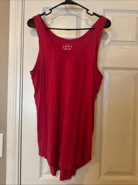 Ann Taylor LOFT  Vintage Soft Red Scoop Neck Sleeveless Tank